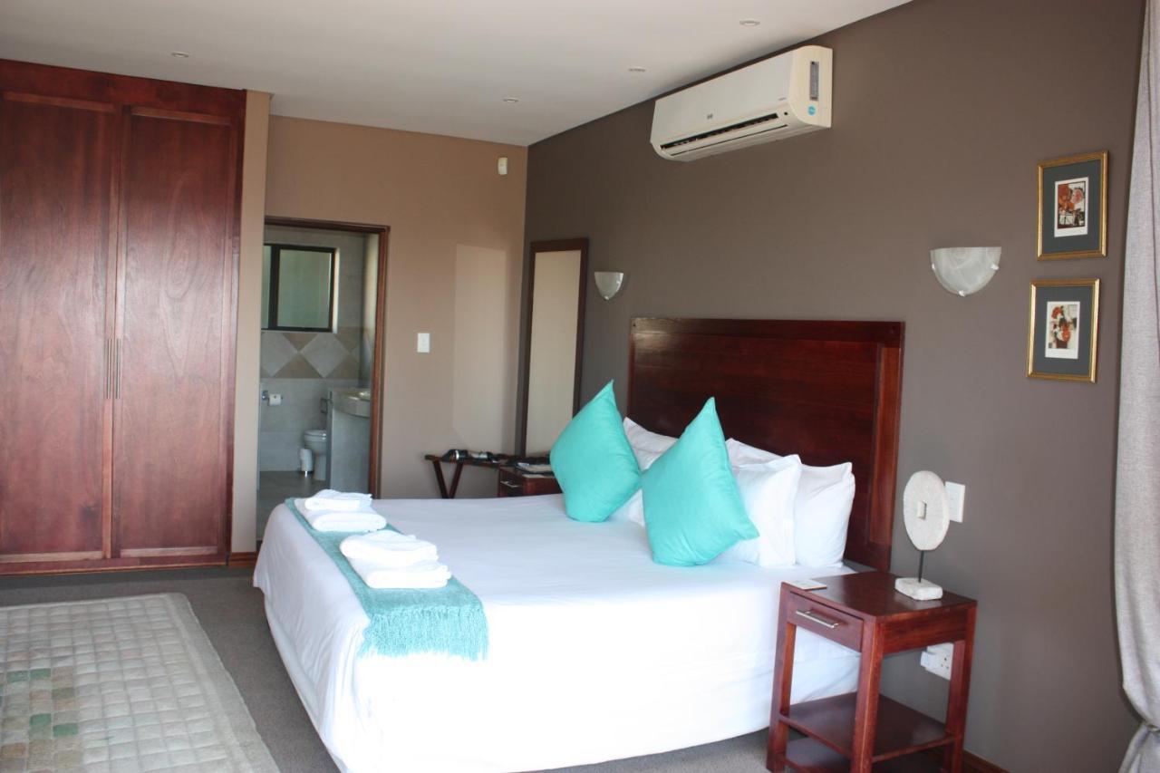 יוהנסבורג Over The Moon Guesthouse מראה חיצוני תמונה