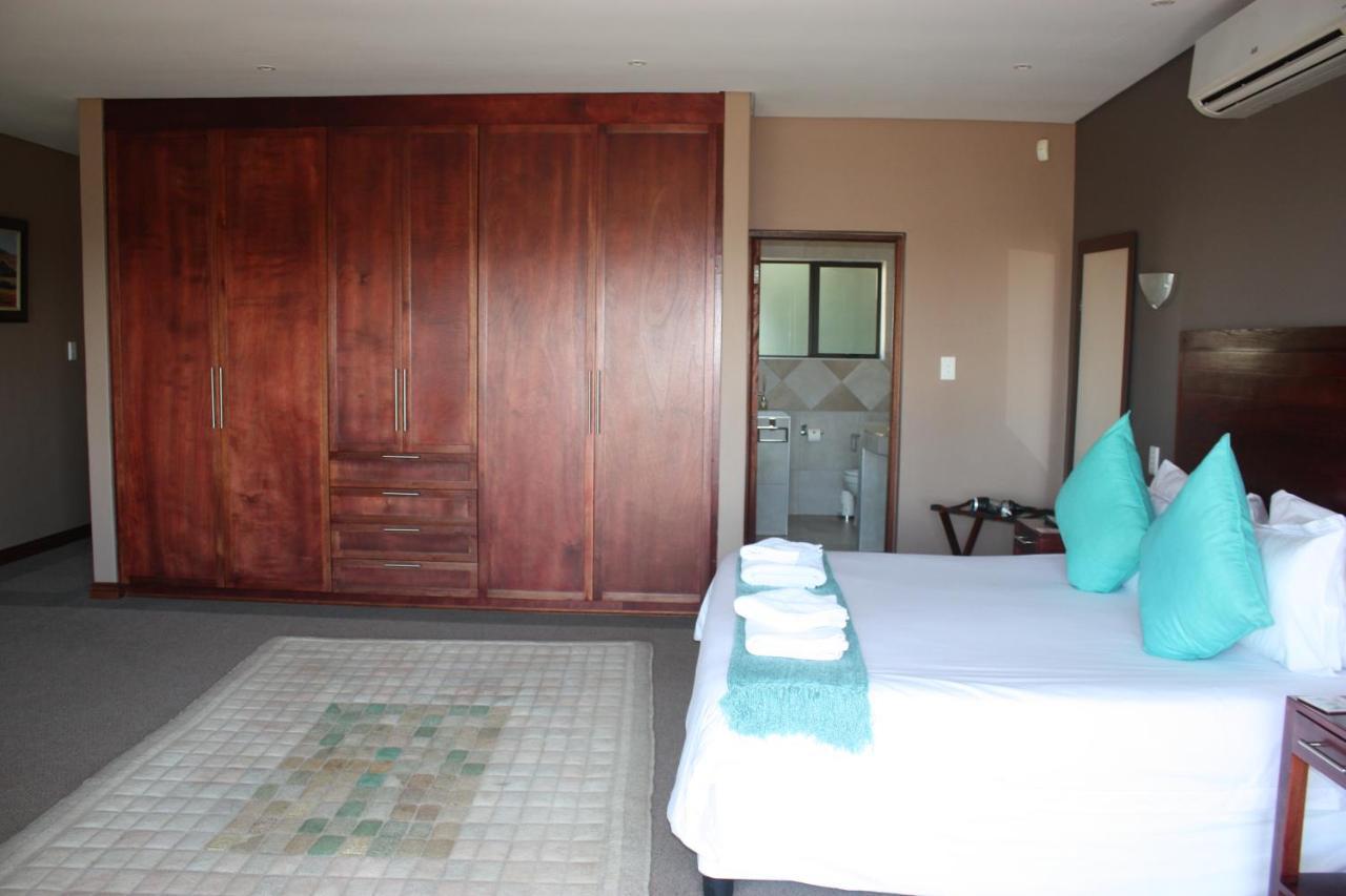 יוהנסבורג Over The Moon Guesthouse מראה חיצוני תמונה